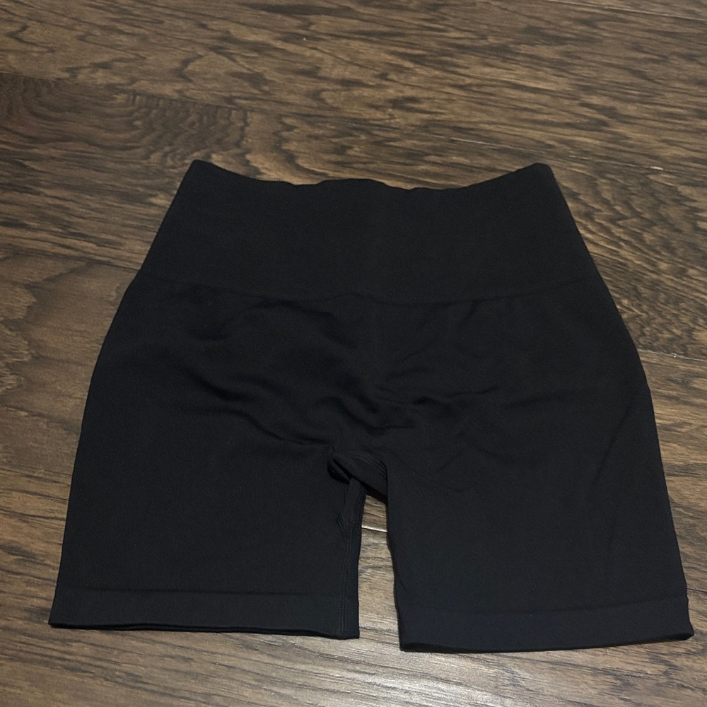 Aurola black biker shorts